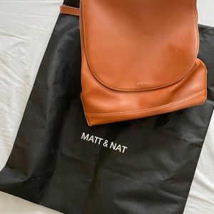 Matt & Nat Vegan Leather Purse turns into Backpack purse NWOT with bag